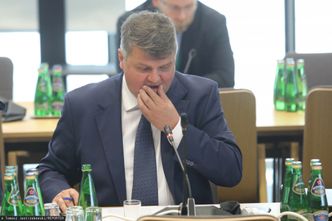 PiS obniżył emerytury funkcjonariuszom SB. Sąd cofnął już 228 takich decyzji