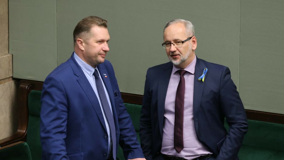 Ministrowie: edukacji i nauki Przemysław Czarnek i zdrowia Adam Niedzielski