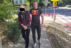 Obwieszony złotem pozował na tle odrzutowca. "Hrabia" zatrzymany