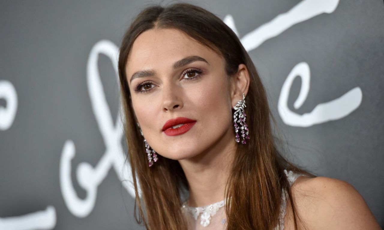 Keira Knightley o córkach. "Staram się nie powtarzać im, jakie są piękne"