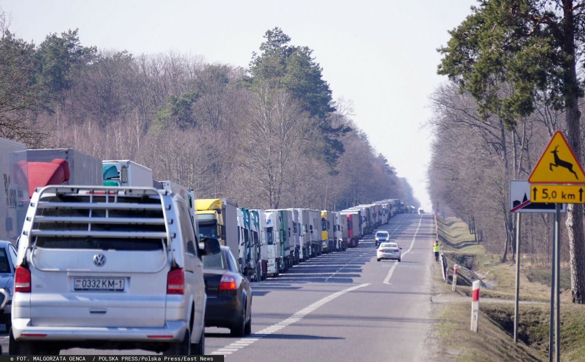 Na przejściu granicznym w Koroszczynie nadal trwa protest przeciwko handlowaniu UE z Rosją i Białorusią 