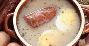 Wielu z nas dodaje do żurku. Psuje smak, a zupa staje się ciężka i tłusta