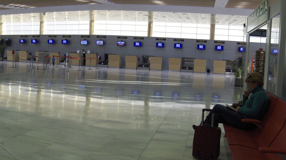 Lotnisko w Almerii. Podczas poniedzialkowego