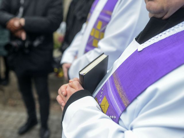 Ksiądz nakrzyczał na nią w konfesjonale. Dziewczynka "z płaczem wyszła z kościoła"