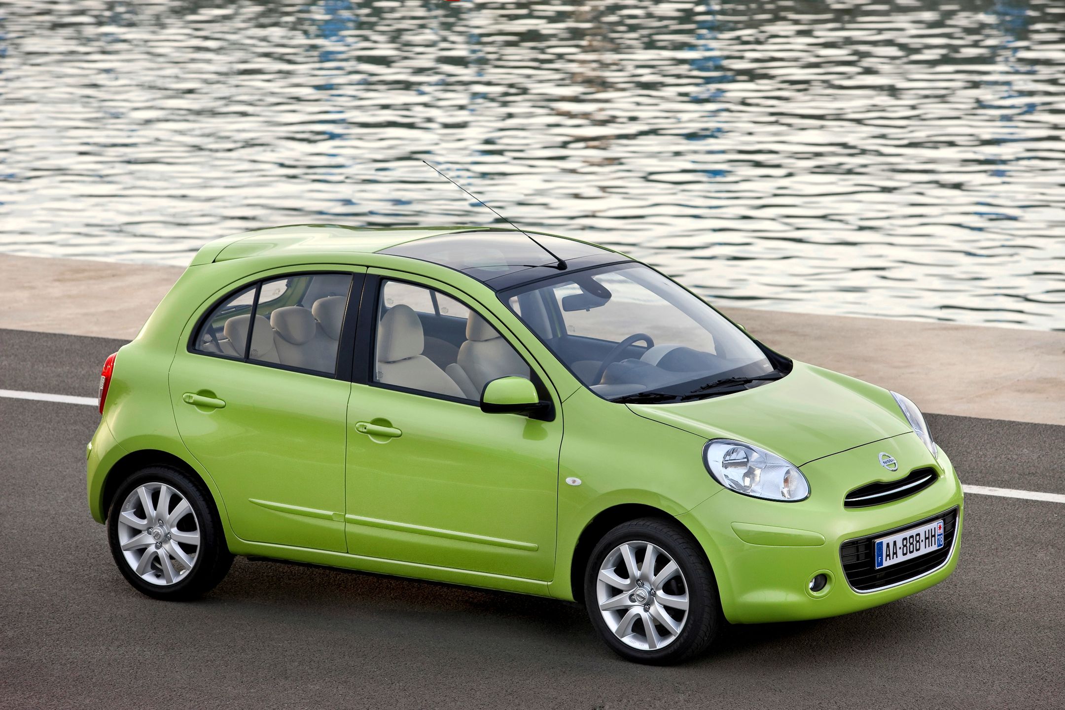 Nissan Micra K13 przed liftingiem