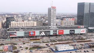 Mają dość Airbnb w bloku. "Nie da się żyć" w wieżowcu w Warszawie