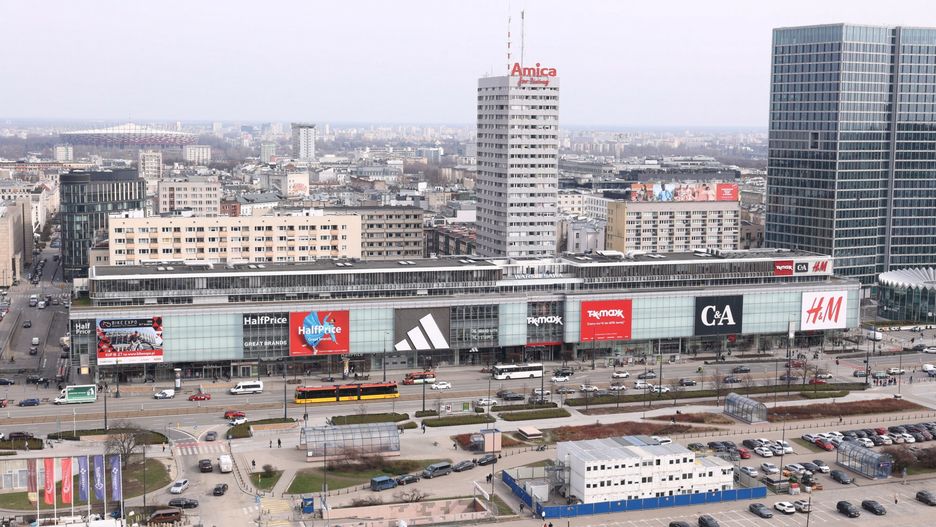 Mieszkańcy narzekają na najem krótkoterminowy w ich bloku