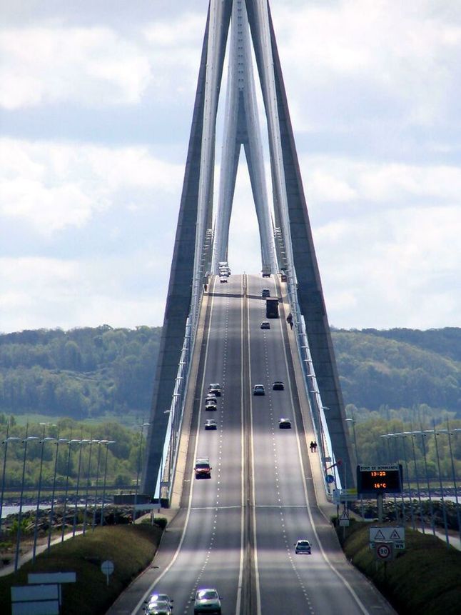 Pont De Normandie, Francja.