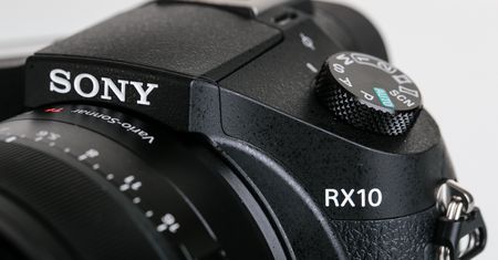 Sony RX10 sprawi, że zapomnisz o wymiennych obiektywach [test]