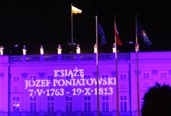 Nowa iluminacja na Pałacu Prezydenckim! [ZDJĘCIA]