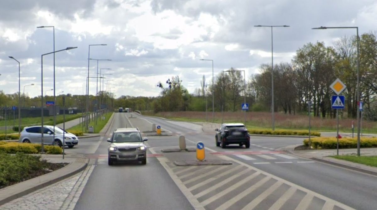 Obwodnica Leśnicy z nową sygnalizacją.