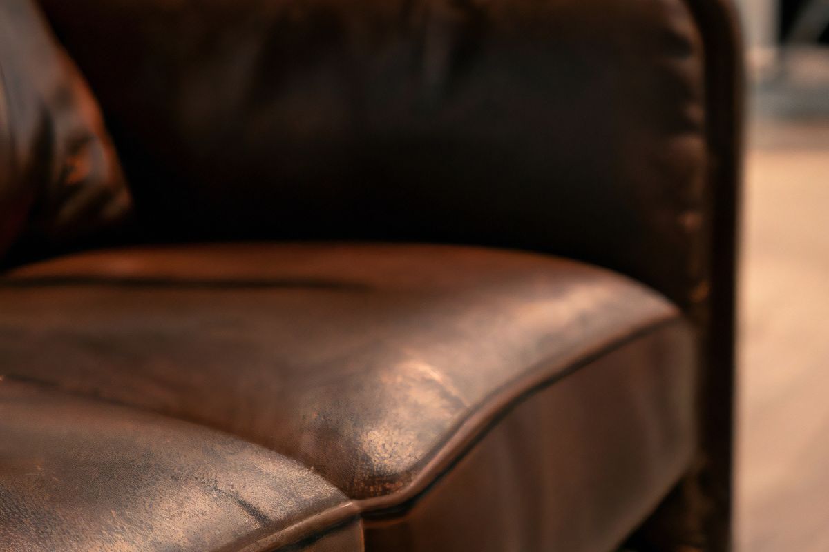 Impregnating a leather sofa will protect it from cracks.