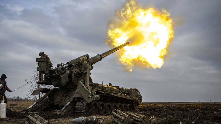 Ukraina - arch 2
CHASIV YAR, DONETSK PROVINCE, UKRAINE - MARCH 17: Ukrainian servicemen fire an artillery called 2S7 Pion howitzer cannon aiming to Russian positions in the frontline nearby Bakhmut in Chasiv Yar, Ukraine on March 17, 2023. Muhammed Enes Yildirim / Anadolu Agency/ABACAPRESS.COM
AA/ABACA
