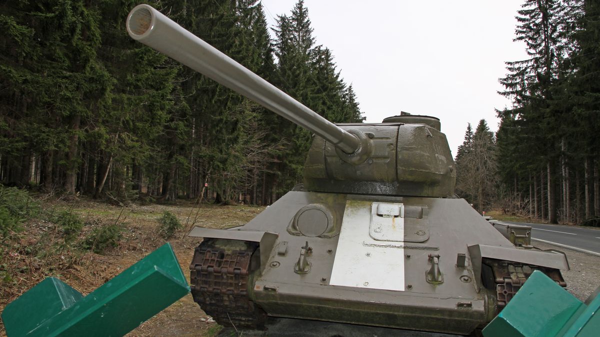 green tank used during the war
green camouflage tank used during the war in defense of the roadblock
ChiccoDodiFC
Antique, Army, Army Soldier, Cannon, Conflict, Danger, Defending, Europe, Freight Transportation, Military, Mountain, Rebellion, Rivalry, Road, Russia, Tank, Ukraine, War, War Industry, Weapon, World War I, World War II, invade