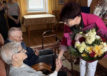 Zofia i Edward Strzelczyk z Walewic z gminy Zelów świętują 70-lecie małżeństwa