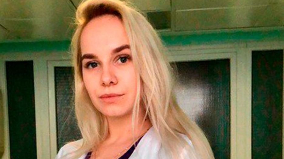 Nie było dla niej odzieży ochronnej. Na oddział przyszła w bieliźnie