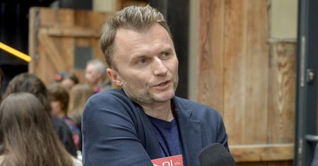 Jacoń jest na urlopie. Nawet tam "dopadło" go "lex Tusk"