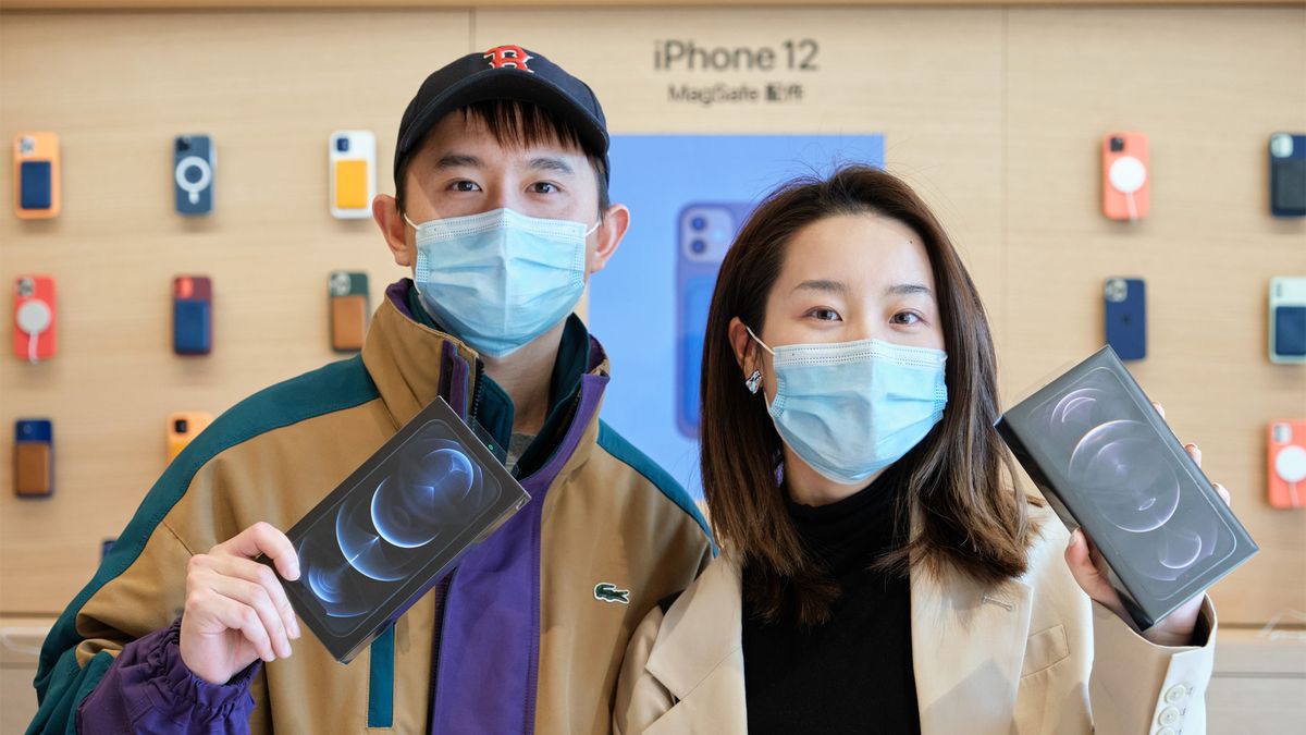 Sprzedaż smartfonów w 2020 roku. Te firmy wygrały na pandemii 1