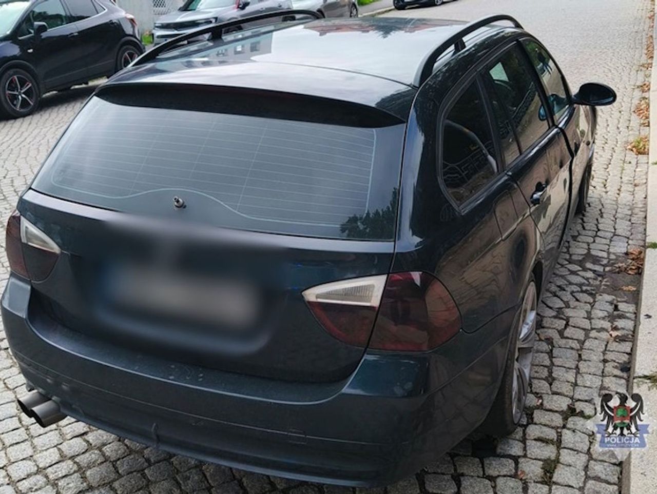 Wałbrzych: BMW miało licznik cofnięty o blisko 150 tysięcy kilometrów. 26-latek tłumaczył, że to po naprawie