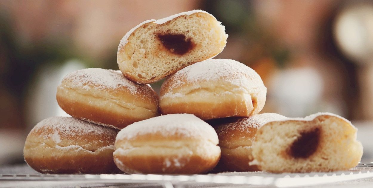 Dlaczego w tym roku zapłacimy więcej za pączki? Wina dwóch produktów