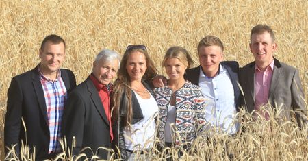 Minęło 8 lat od premiery "Rolnik szuka żony". Sprawdź, jak dobrze znasz popularny program