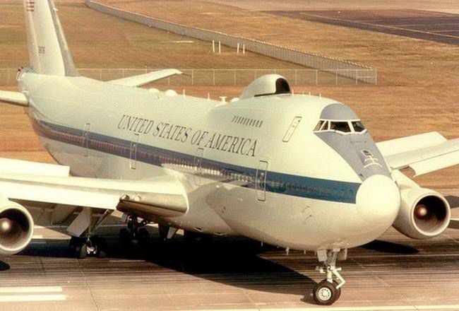 Niezwykłe konstrukcje [cz. 16]. Air Force One i E-4 - powietrzne centrum dowodzenia 17