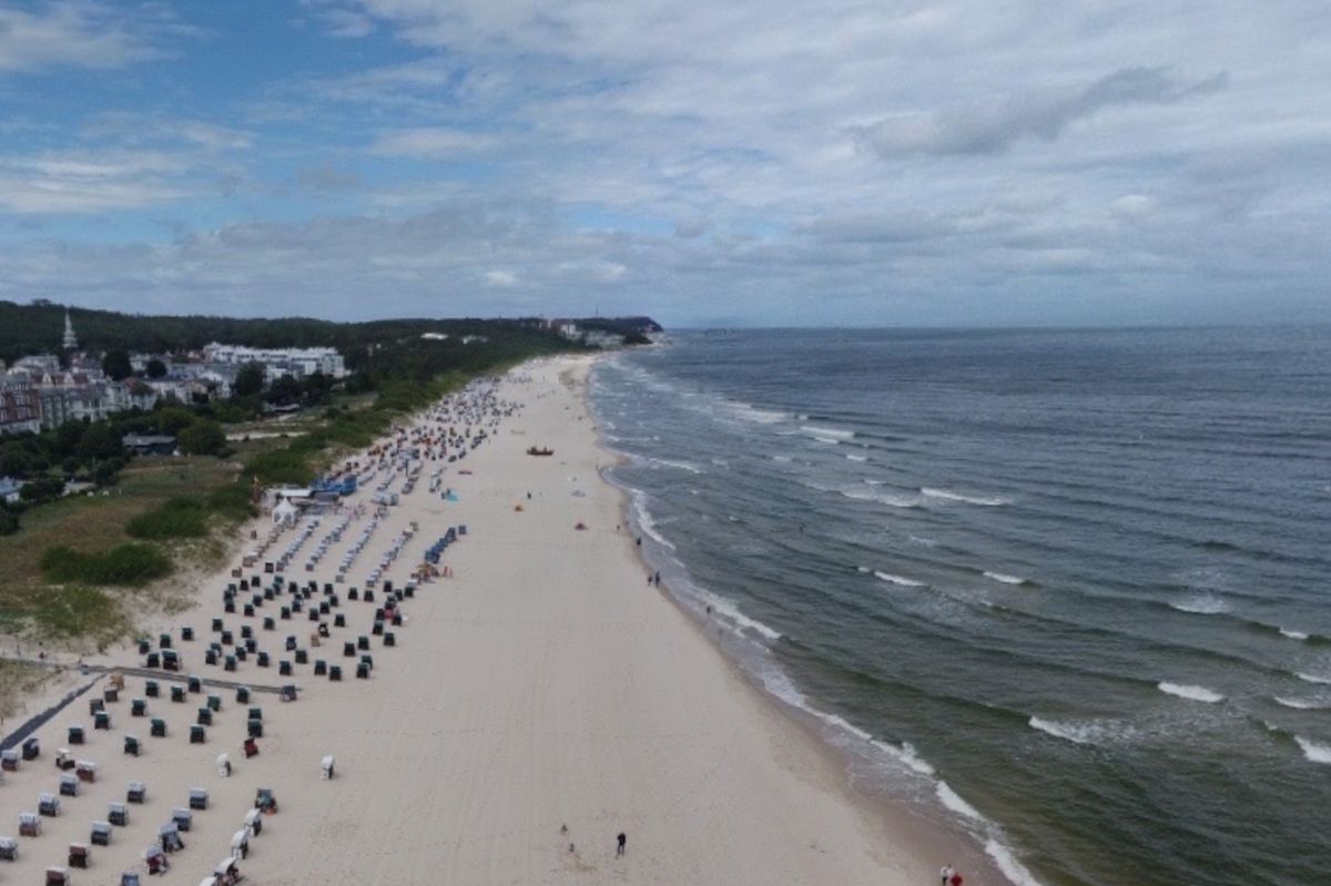 The body of the holidaymaker was floating on the Baltic Sea.