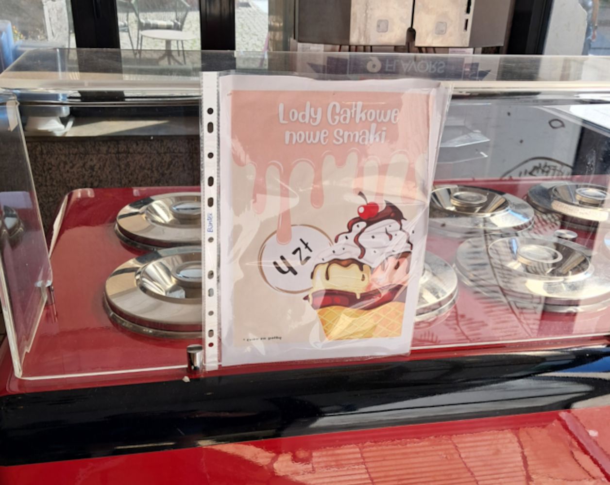 4 zł za gałkę loda na rynku w Kartuzach.