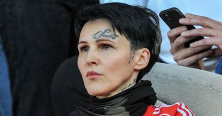 Zaapelowała do fanów. "Zgłaszajcie tego urzędnika"