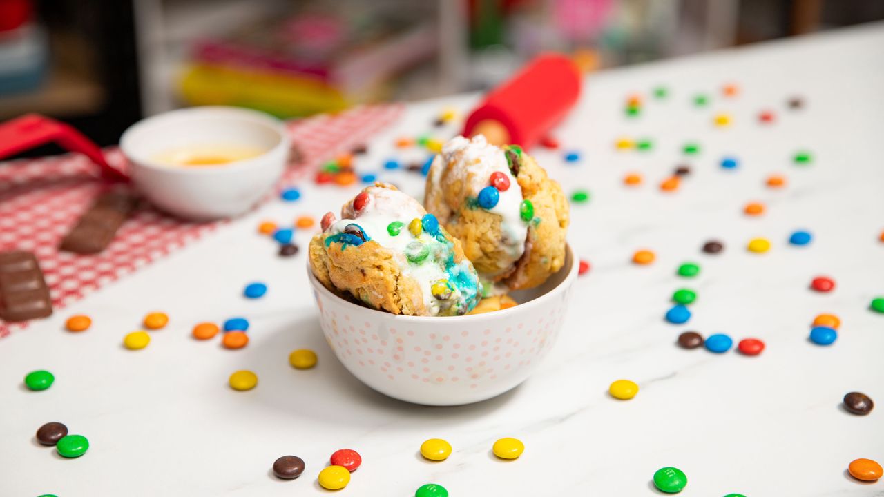 Two desserts in one: Ice cream cookie sandwiches steal the show