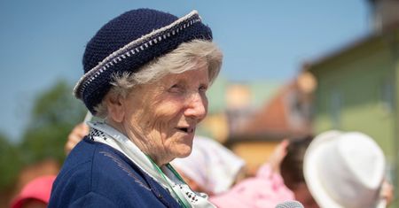 Warszawa. "Sosenko", dwustu lat! Łączniczka z Powstania Warszawskiego obchodzi urodziny
