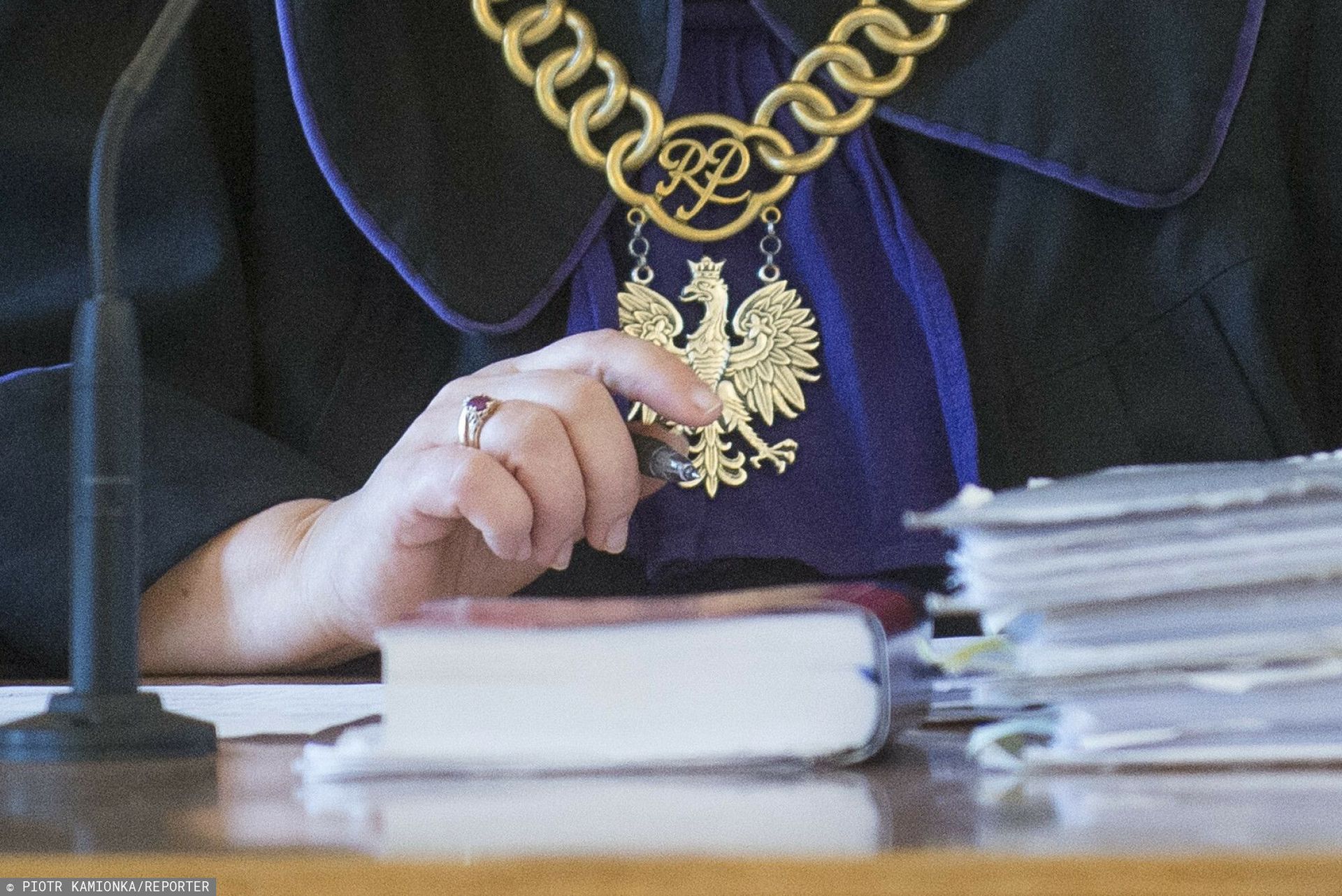 wiadomości,aktualności,WP Wiadomości PiS straszył w spocie uchodźcami. Sąd nie rozpoczął procesu w tej sprawie