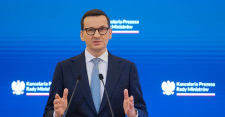 "Komisja Europejska ustąpiła". Morawiecki chwali kompromis