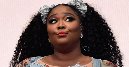 Lizzo przestała używać dezodorantu! "Pachnę znacznie lepiej"