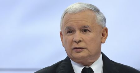 Miller: Kaczyński jak pijane dziecko we mgle