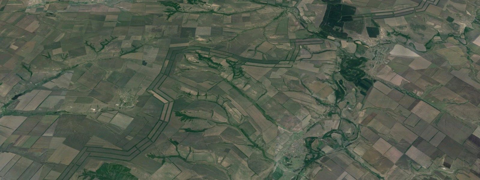 Na terenie Rosji widać z kosmosu zielone linie. NASA wyjaśnia, do czego służą 2