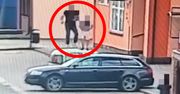 Skakał z dzieckiem po autach. Straty na tysiące złotych