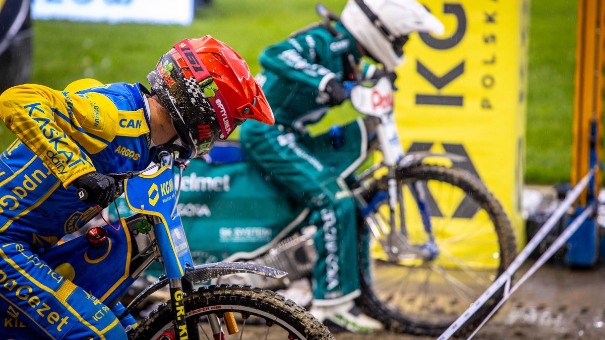 WP SportoweFakty / Tomasz Jocz / Na zdjęciu: startu do wyścigu w meczu Stal - Falubaz