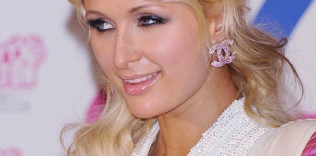 Uwaga! Paris Hilton znowu zaśpiewa!