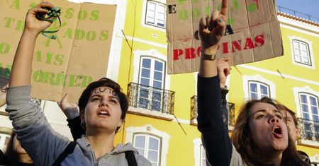 Protesty studentów w Portugalii. Przeciwko cięciom