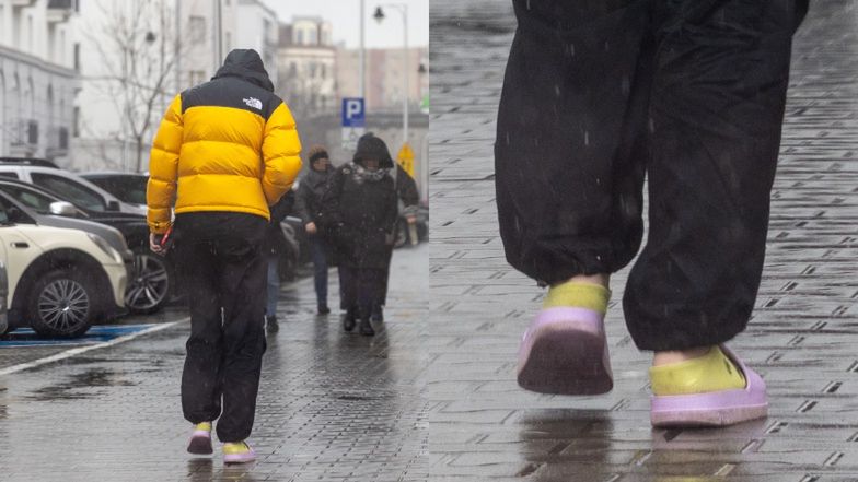 Oliwia Bieniuk na deszczu w gumowych klapkach