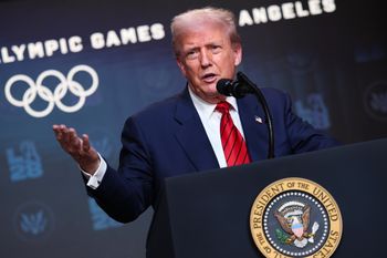 "Nadzwyczajne zagrożenie". Trump pisze o Rosji i karze Indie cłami