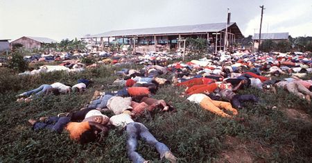 918 osób popełniło zbiorowe samobójstwo. Po latach FBI ujawnia szczegóły