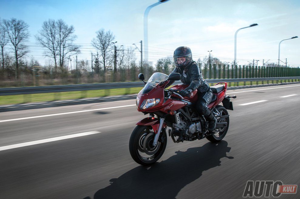 Zarząd Transportu Miejskiego nie chce motocykli na buspasach w Warszawie