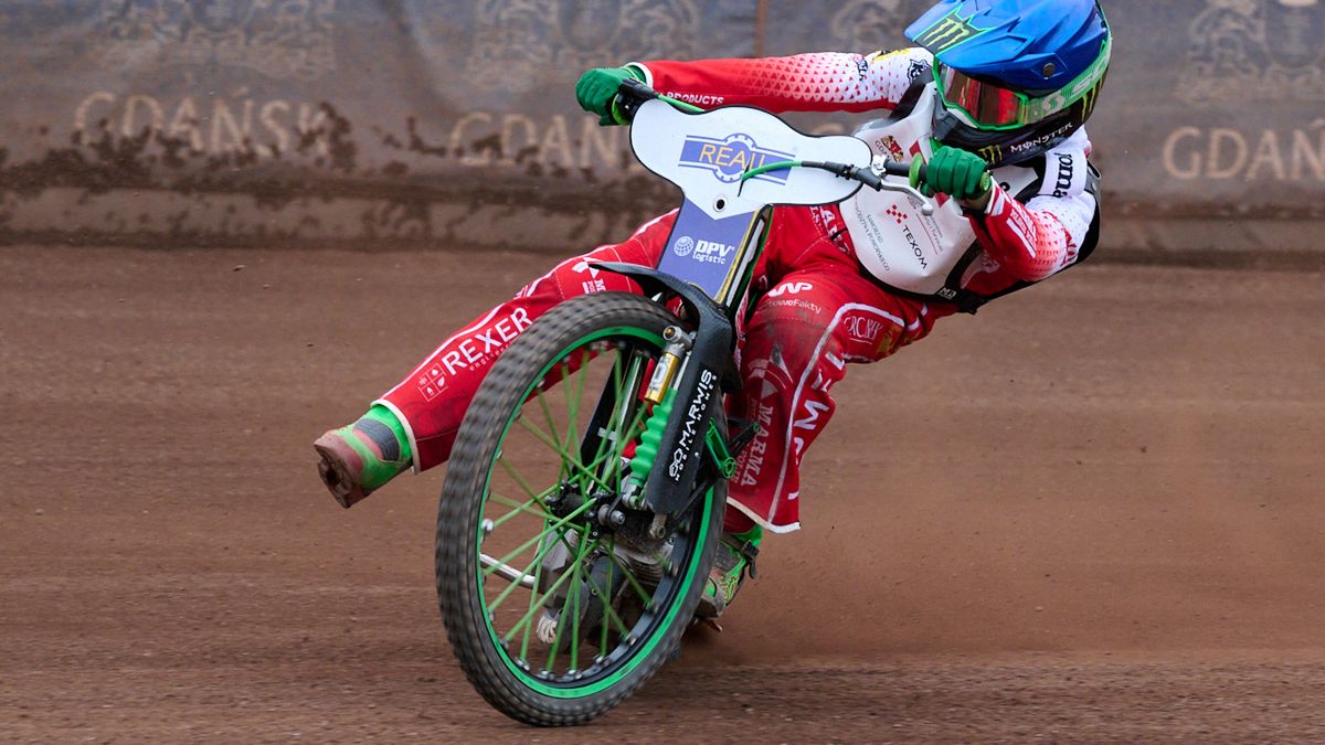 WP SportoweFakty / Tomasz Rosochacki / Na zdjęciu: Patryk Dudek (kask niebieski)
