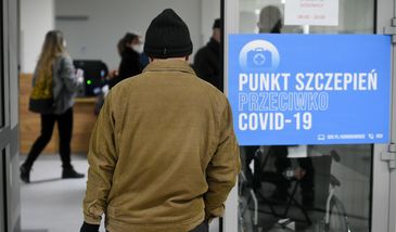 Narodowy Program Szczepień. Jest już milion osób zaszczepionych dwiema dawkami, ale rónież około 200 tys. pechowców, którzy mają niezrealizowane skierowania