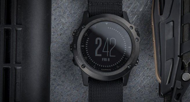 tactix Bravo - taktyczny smartwatch Garmin za 699,99 euro (wideo)