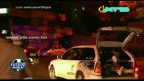 #dziejesiewsporcie: kuriozalna sytuacja w Boliwii. Piłkarz transportowany taksówką do szpitala