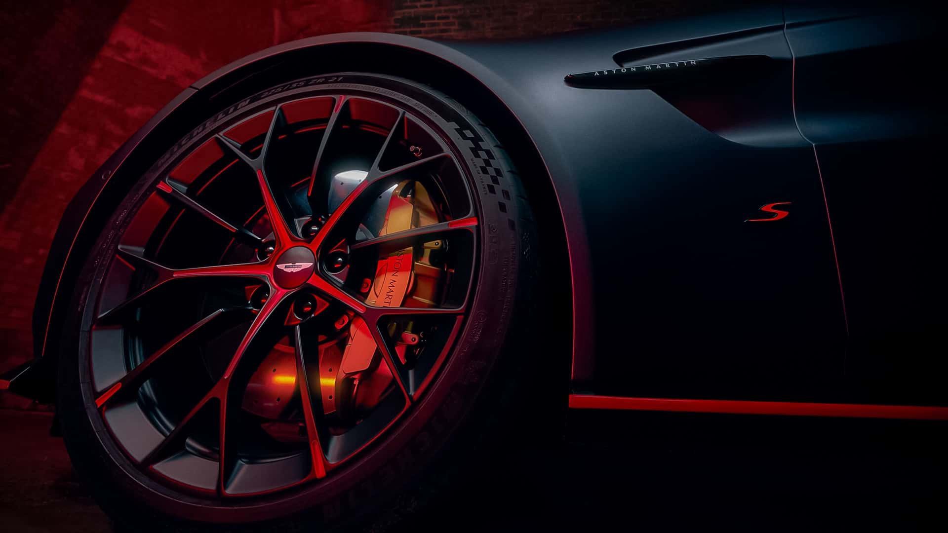 Aston Martin Vantage S