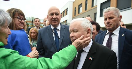 Belka: obieramy kierunek na wyższą inflację. Były premier ostrzega przed pomysłem prezesa PiS
